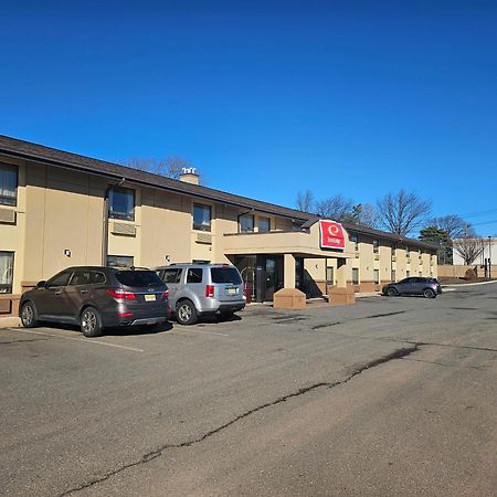 Econo Lodge Woodbridge Iselin Exterior foto