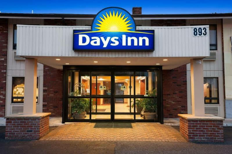 Econo Lodge Woodbridge Iselin Exterior foto